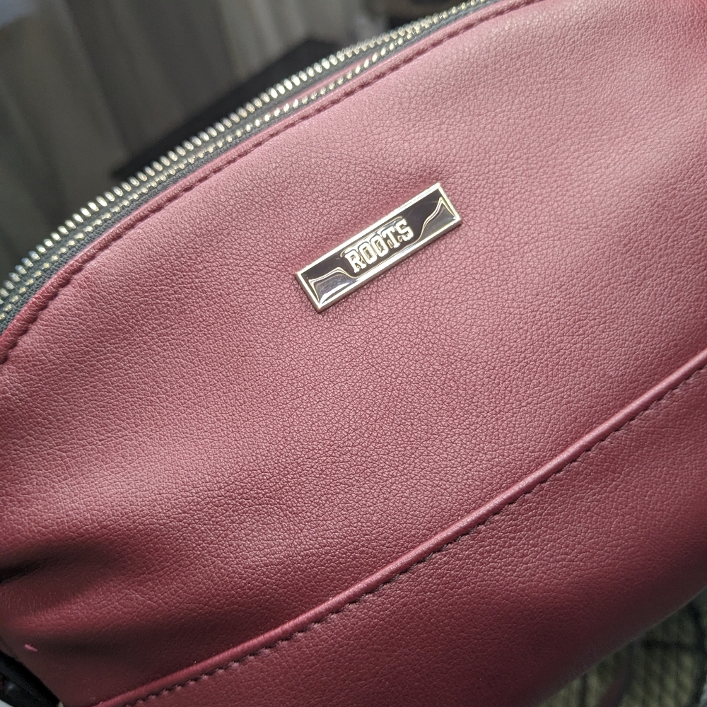 Burgundy Roots Crossbody bag - Picture 2 of 4
